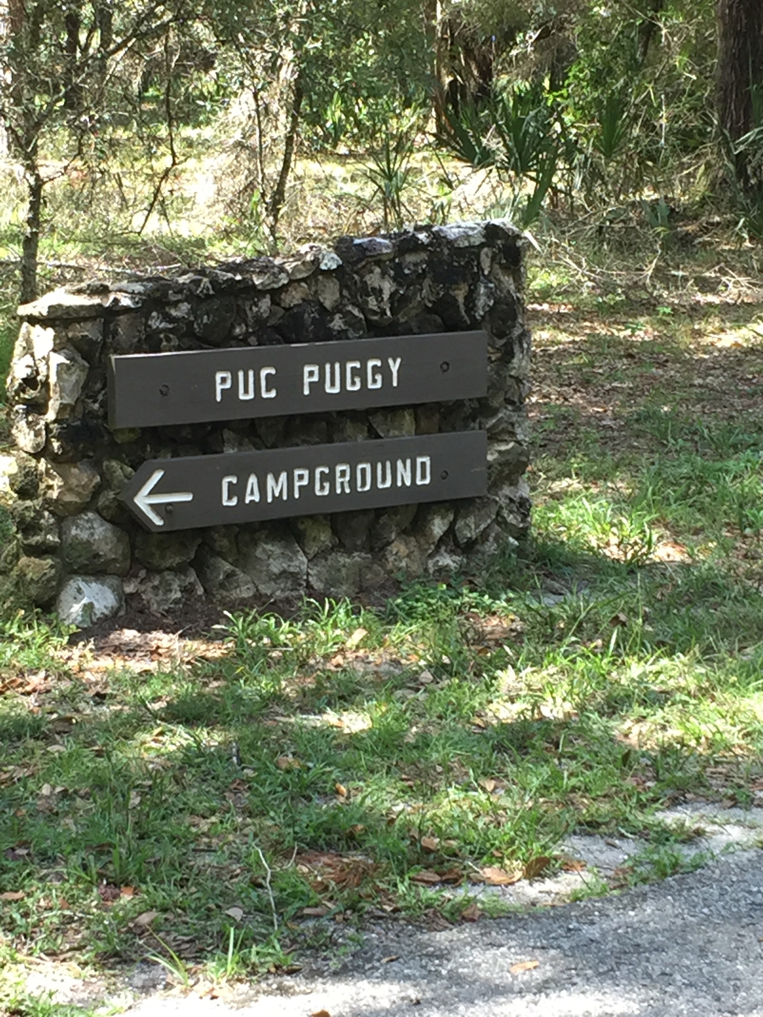 I love this sign!! We call Darwin "Puggy" sometimes. Even tho he has no pug or any breed of the like in him.